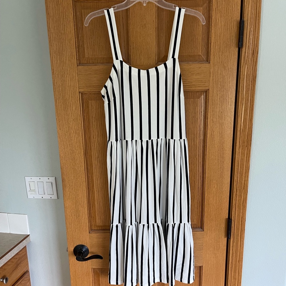 Size 12 loft dress. Smoke free pet free home